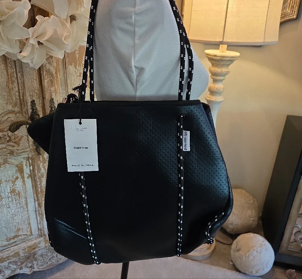 Everyday Black Tote with Detachable Pouch